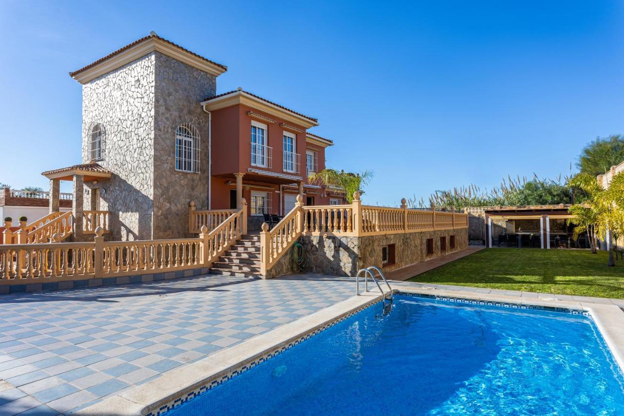 Sun, Relax, Climatized Pool & Steps To The Beach By Mellow Велес-Малага Екстериор снимка